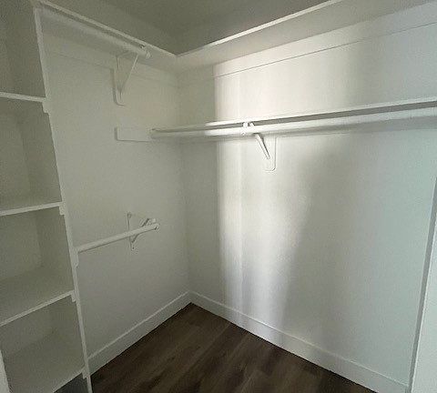 5th image of 3614 Empire Dr APT 204