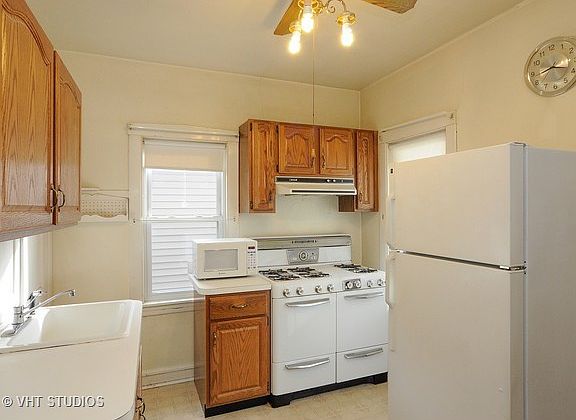 4th image of 3538 N Olcott Ave