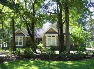 567 Old Augusta Dr, Pawleys Island, SC 29585