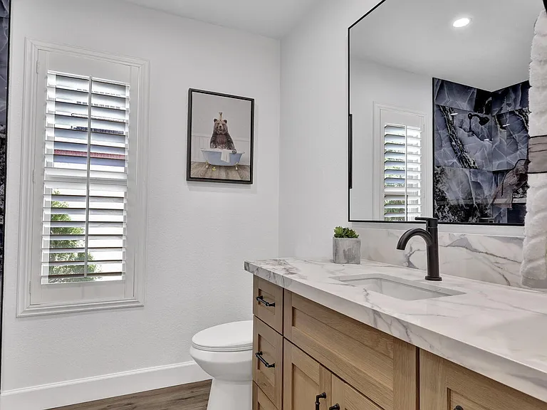 4760 W Wahalla Ln — Photo 27