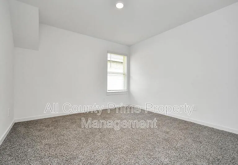29935 Gallatin River Ln — Photo 24