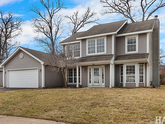 3rd image of 4120 Newport Dr
