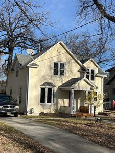 609 1st Ave SE, Minot, ND, 58701