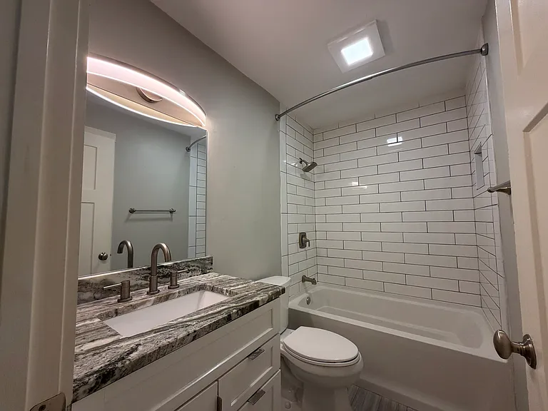Bellmore — Photo 17