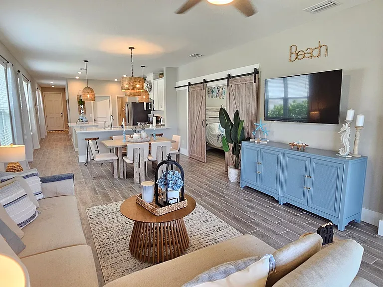 15285 Shady Palms Ln — Photo 29