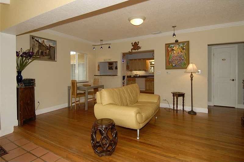 1st image of 825 Tequesta St