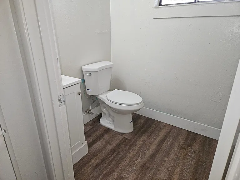 1563 N Brooks Ave #1563 — Photo 5
