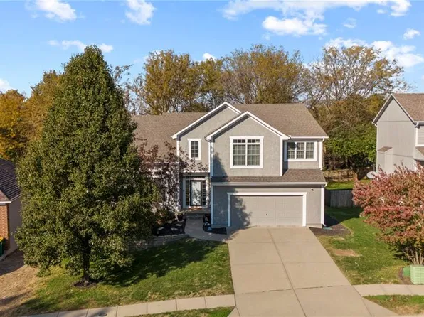 11020 Augusta Dr, Kansas City, KS 66109