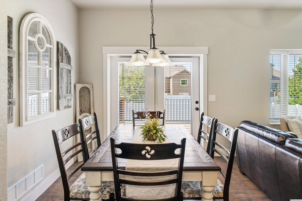 Apartment in Laramie, Grand View Heights, Albany - View 3