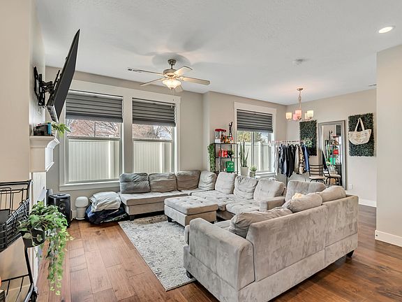 4th image of 10556 S Sandy Sage Way