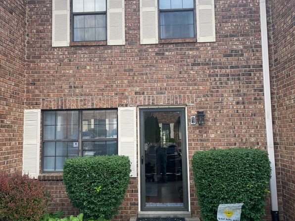 211 Thistle Ln