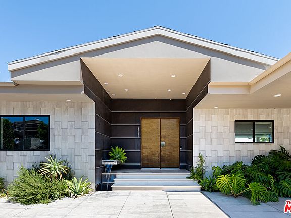 5th image of 2052 Stradella Rd