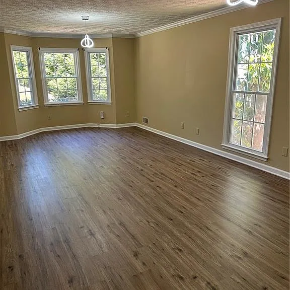 3305 Maple Ridge Ct — Photo 9