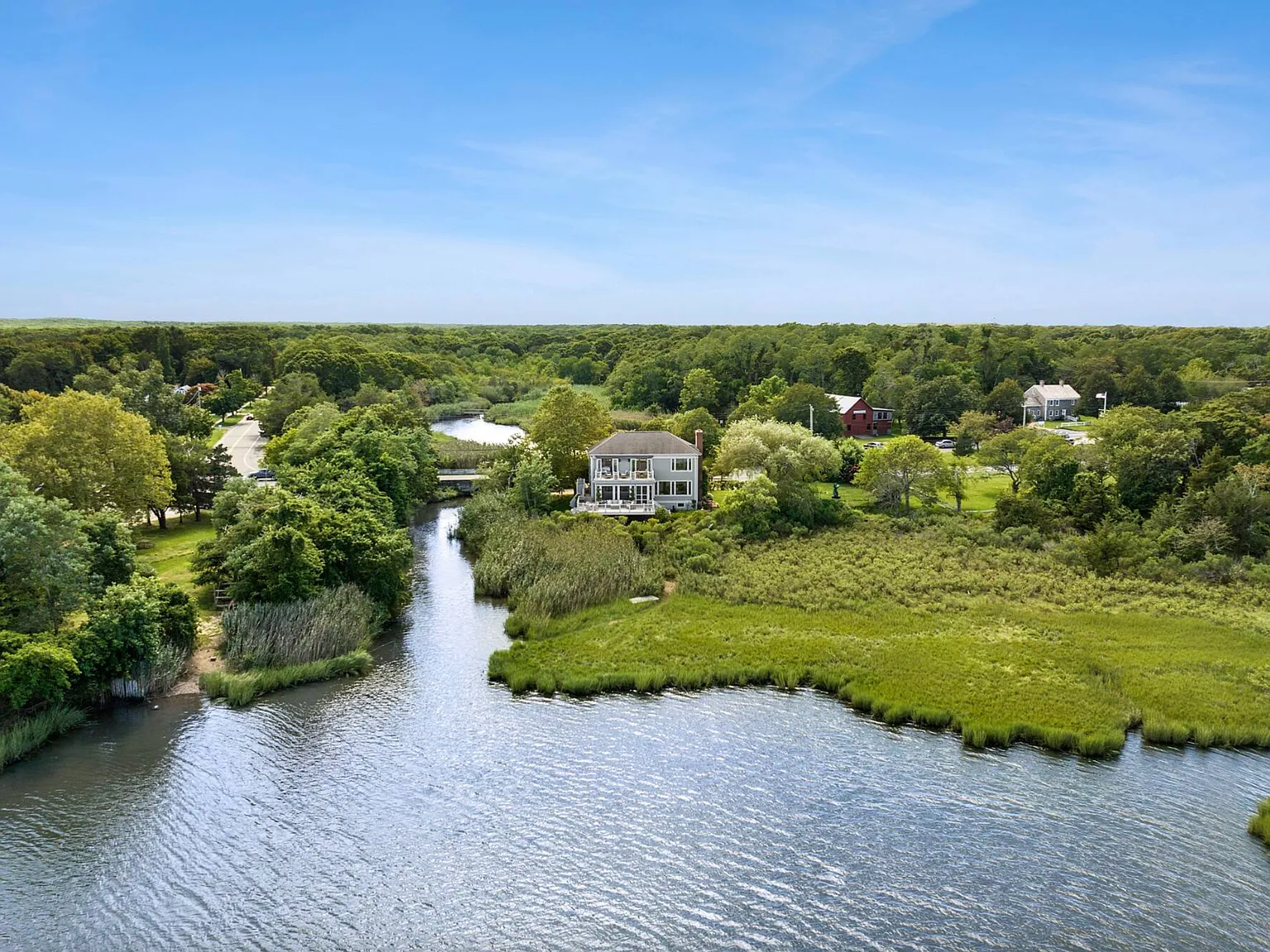 Waterfront Home Overlooking Accabonac Harbor on a Full Acre — Photo 2