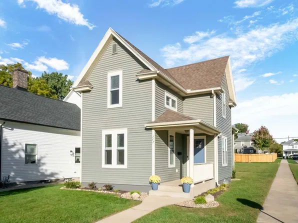 702 N Hill St, South Bend, IN 46617