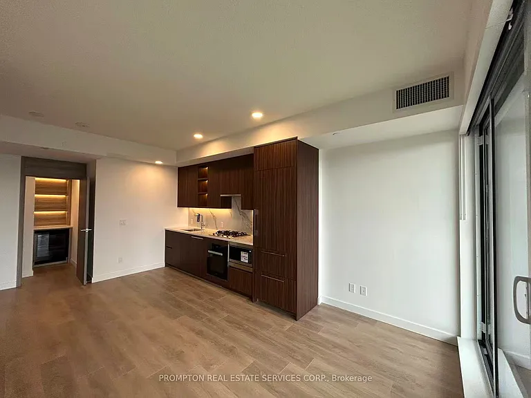 18 Esther Shiner Blvd #1216 — Photo 9