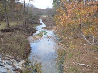 15065 Rennic Rd, Siloam Springs, AR 72761