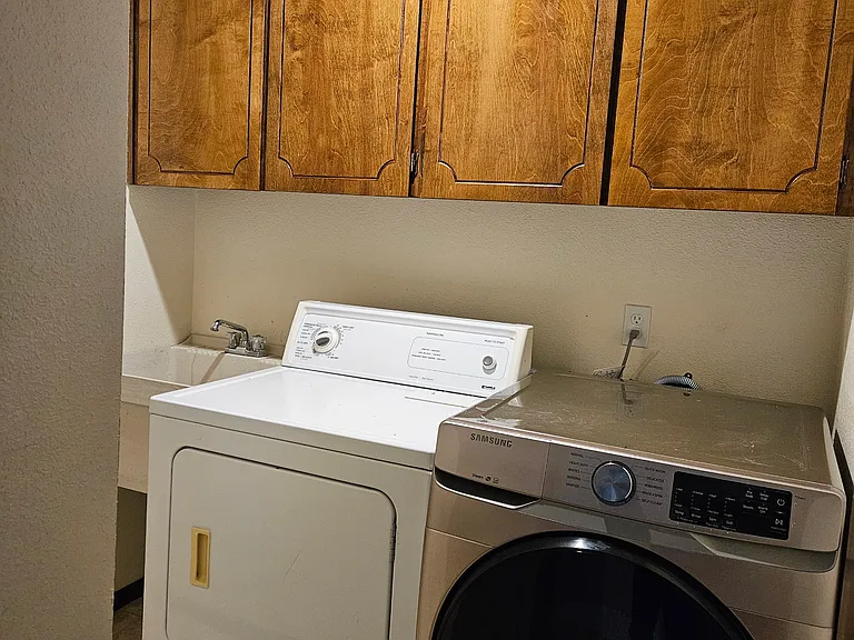 3048 NW Thistle Pl — Photo 17