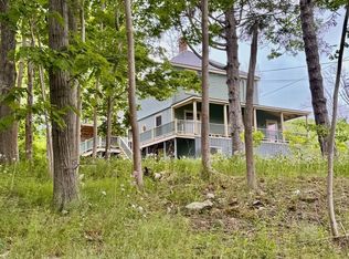 54 Elizabeth St, Portland, ME 04108