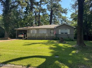 2944 Glenderry St, Jackson, MS 39212