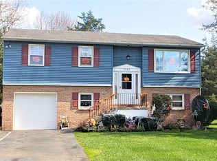 1044 Oakdale Dr, Pottstown, PA 19464