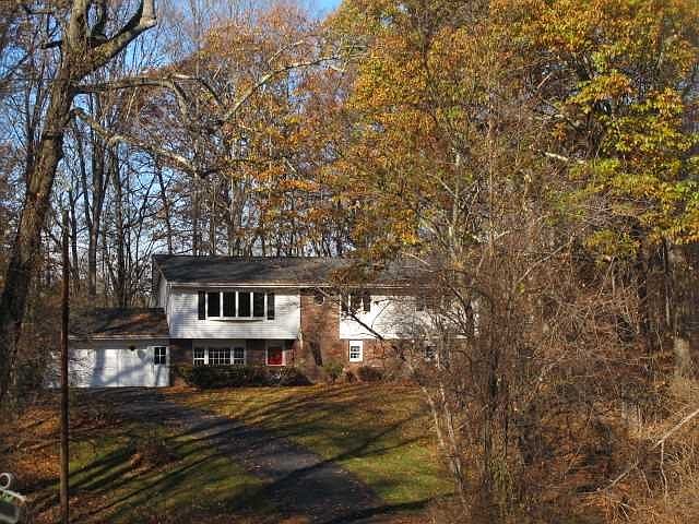 1st image of 23 Hill And Hollow Rd