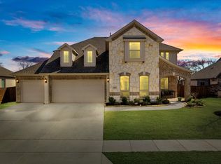 1031 Elmwood Dr, Justin, TX 76247