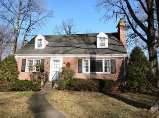 4509 Roxbury Dr, Bethesda, MD 20814