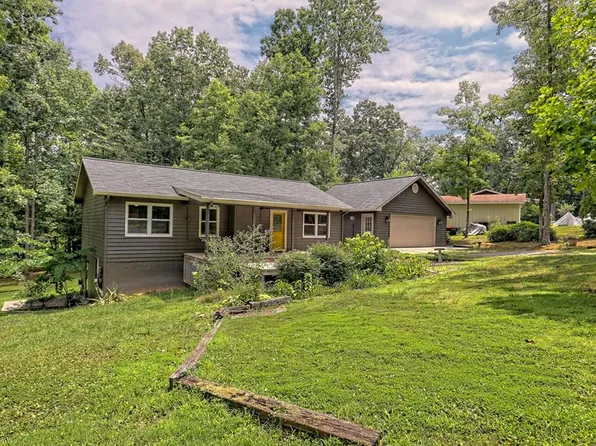 112 Blueberry Ln, Blairsville, GA 30512