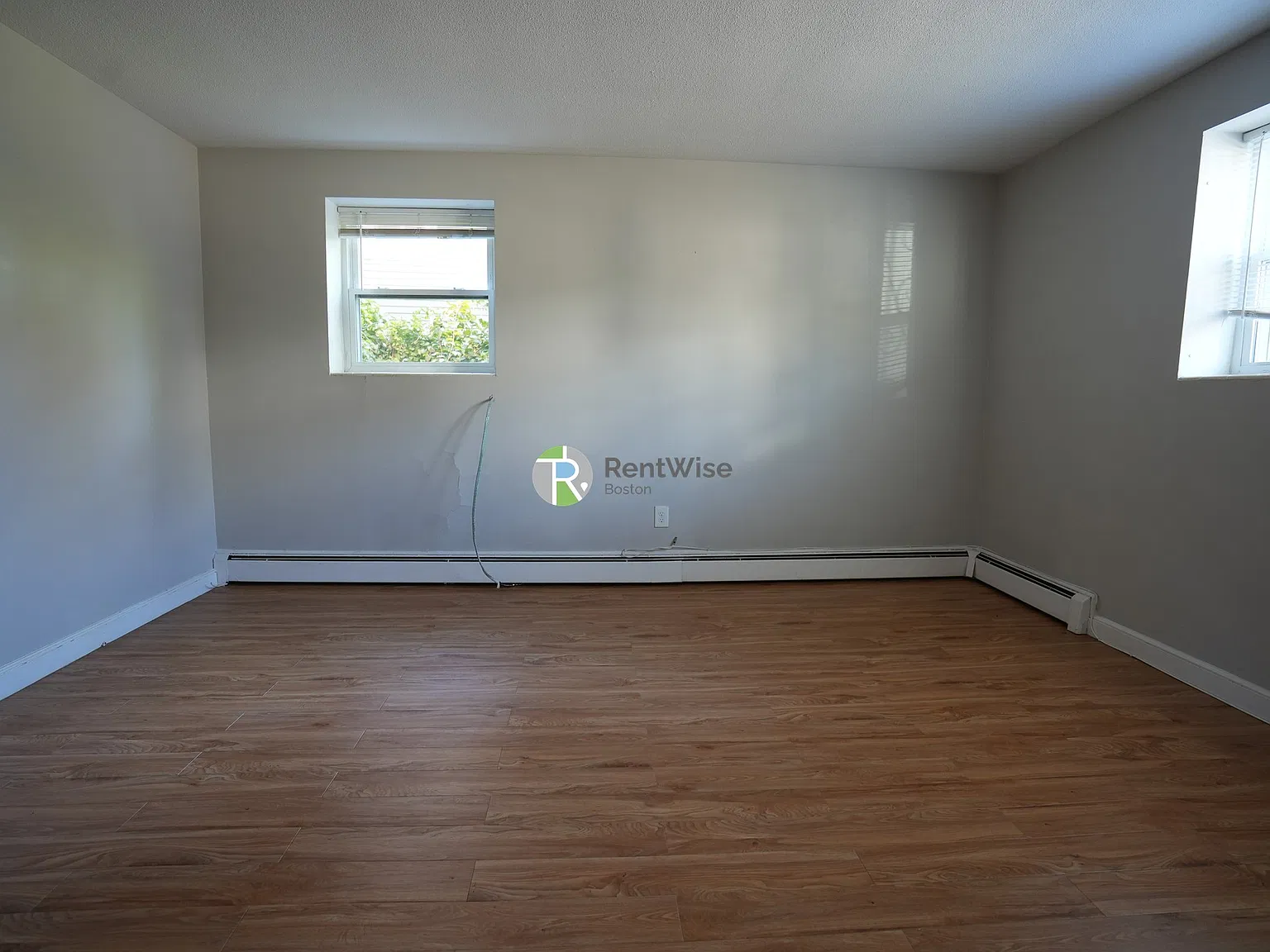 649 Washington St — Photo 2