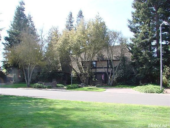 2nd image of 19839 N Greenview Dr