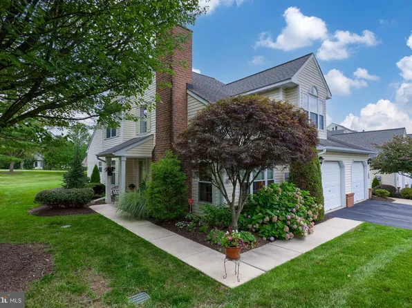 101 Hickory Ln, Wyomissing, PA 19610