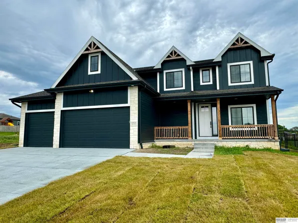 12717 Glenn St, Omaha, NE 68138