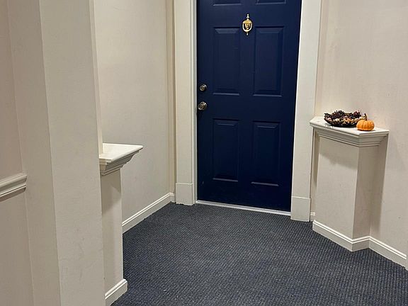 3rd image of 2921 Deer Hollow Way Unit 114