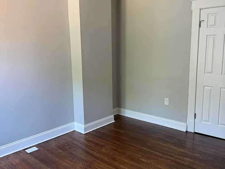 798 N Grantley St — Photo 27