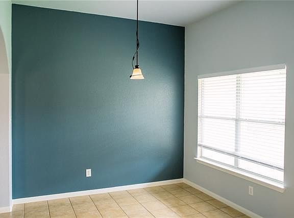 5th image of 3921 Rocky Shore Ln