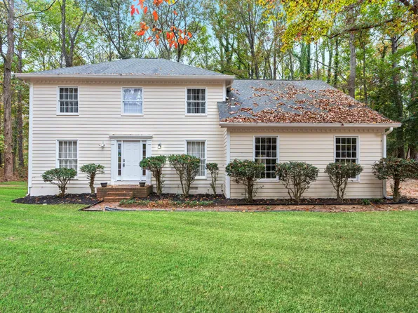 165 N Fayette Dr, Fayetteville, GA 30214