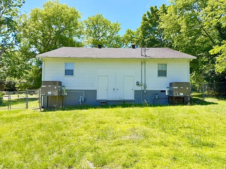 857 Greenwood Ave — Photo 23