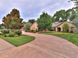 1516 Spring Creek Dr, Yukon, OK 73099