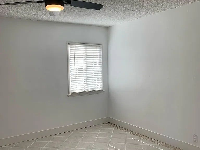 9129 Monogram Ave — Photo 6