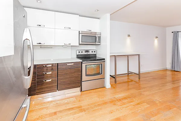 Rented by MySpaceNYC | media 14