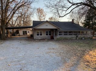 3232 W Lombard St, Springfield, MO 65802