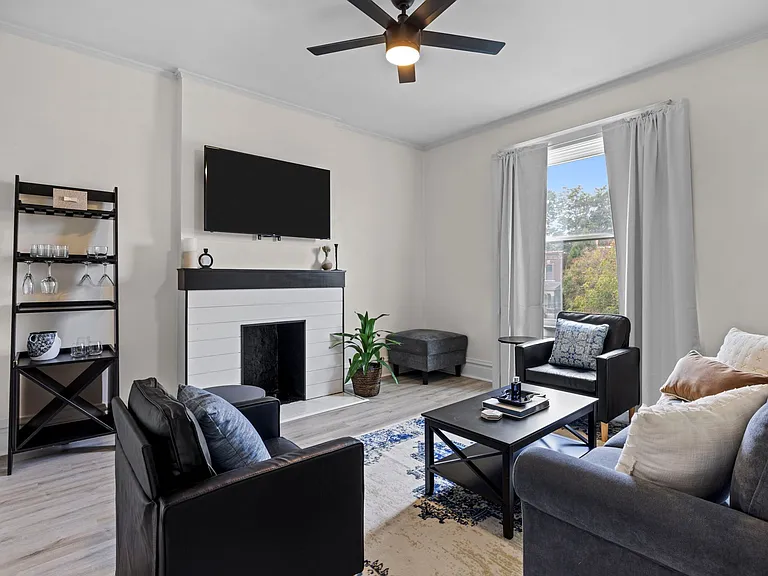 2321 Russell Blvd #1STFLOOR — Photo 1