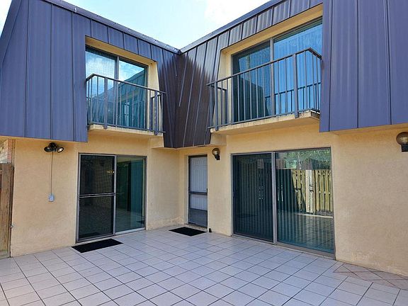 4th image of 5802 SE Windsong Ln #219