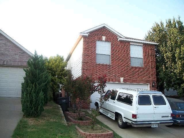 2nd image of 4917 Orchid Dr