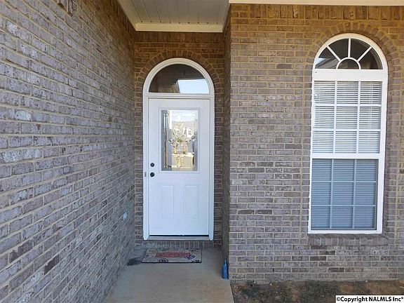 3rd image of 115 Fawn Forest Dr