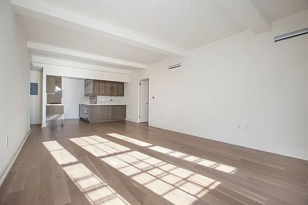 Rented by Compass | media 22