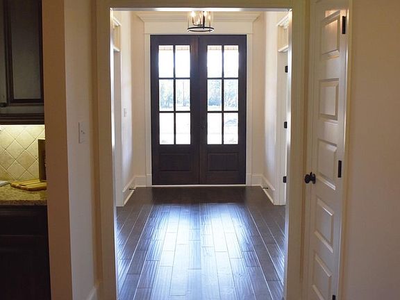 5th image of 7553 Parktrace Ln SE