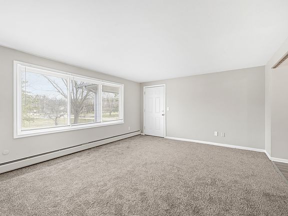 5th image of 51611 Mound Rd #D