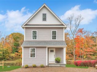 237 Tomahawk St APT 3, Baldwin Place, NY 10505